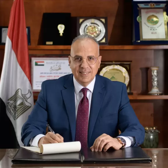 وزير الري يتابع موقف مشروعات حماية الشواطئ المصرية على ساحل البحر الأبيض