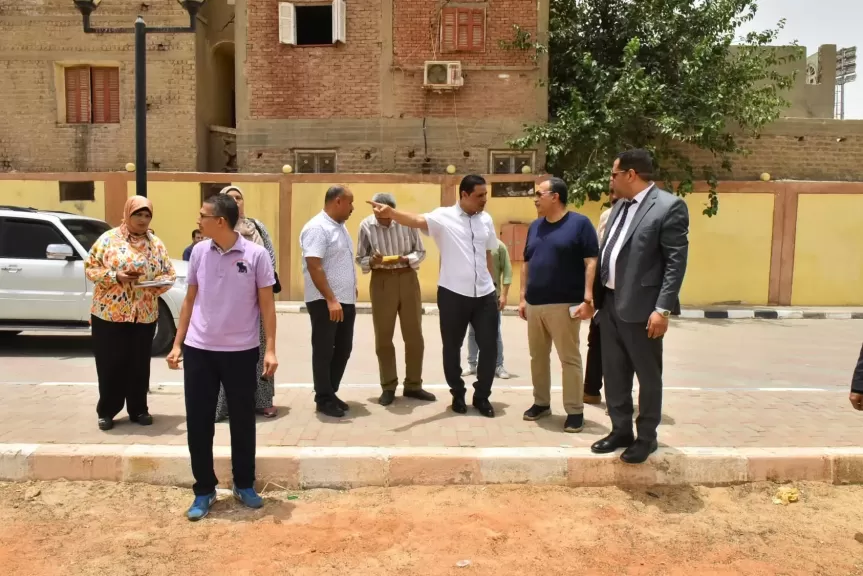 في جولة ميدانية بمركز شباب منفلوط.. محافظ أسيوط يوجه بسرعة استكمال المشروعات وتفعيل دور المؤسسات الشبابية