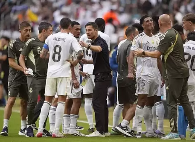 عاصفة جوية تؤخر رحلة ريال مدريد لمواجهة باريس بمونديال الأندية