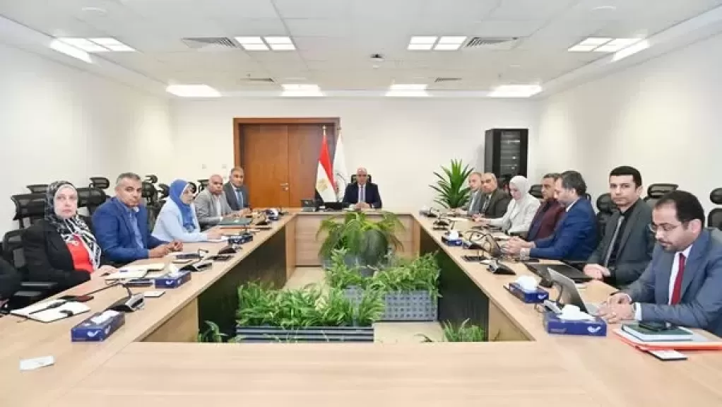 وزير الري: خطة متكاملة لتحسين توزيع المياه وتطوير شبكات القياس والتطهيرات