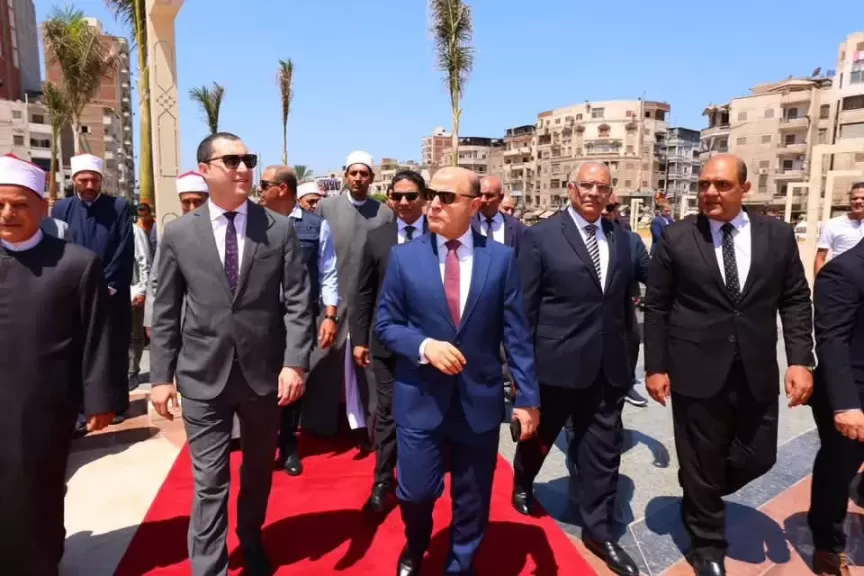 وزير الأوقاف ومفتي الجمهورية ومحافظ كفرالشيخ يفتتحون المرحلة الأولى من مشروع تطوير ساحة وميدان مسجد سيدي إبراهيم الدسوقي
