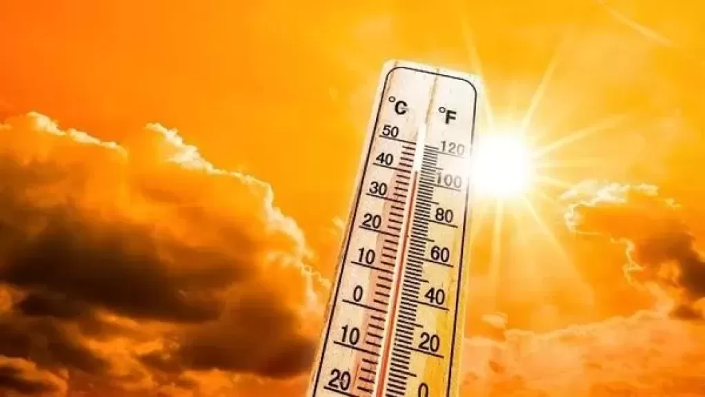 طقس شديد الحرارة على أغلب الأنحاء وتحذير من الرطوبة المرتفعة