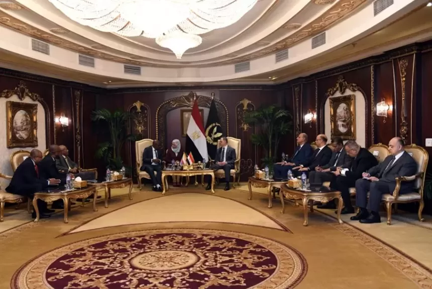 توفيق يستقبل وزير داخلية جزر القمر والوفد المرافق له