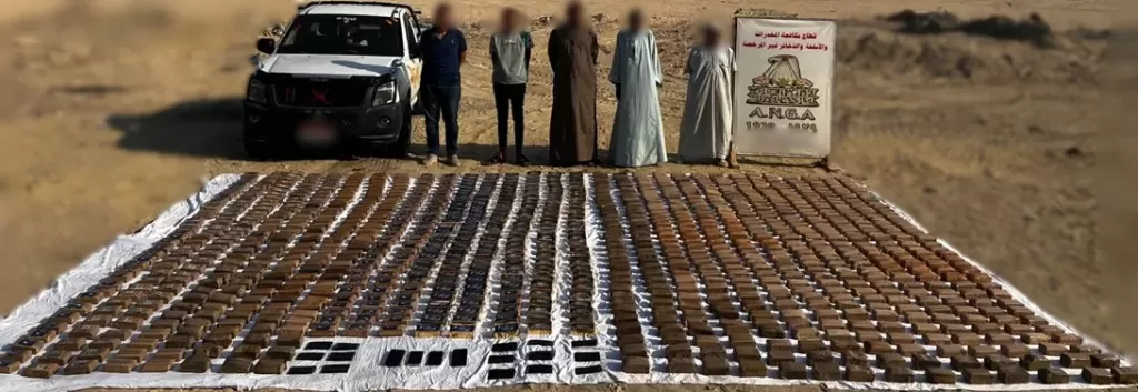 ضبط عناصر تشكيل عصابى شديد الخطورة من القائمين على جلب المواد المخدرة وبحوزتهم طن من الحشيش تقدر قيمته المالية بـ 100 مليون جنيه