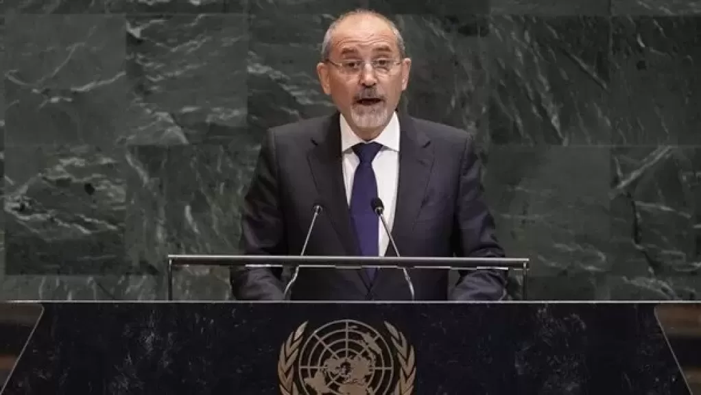 وزير الخارجية الأردني: الاحتلال حوّل غزة إلى مقبرة وغياب حل الدولتين يغذي الكارثة الإنسانية