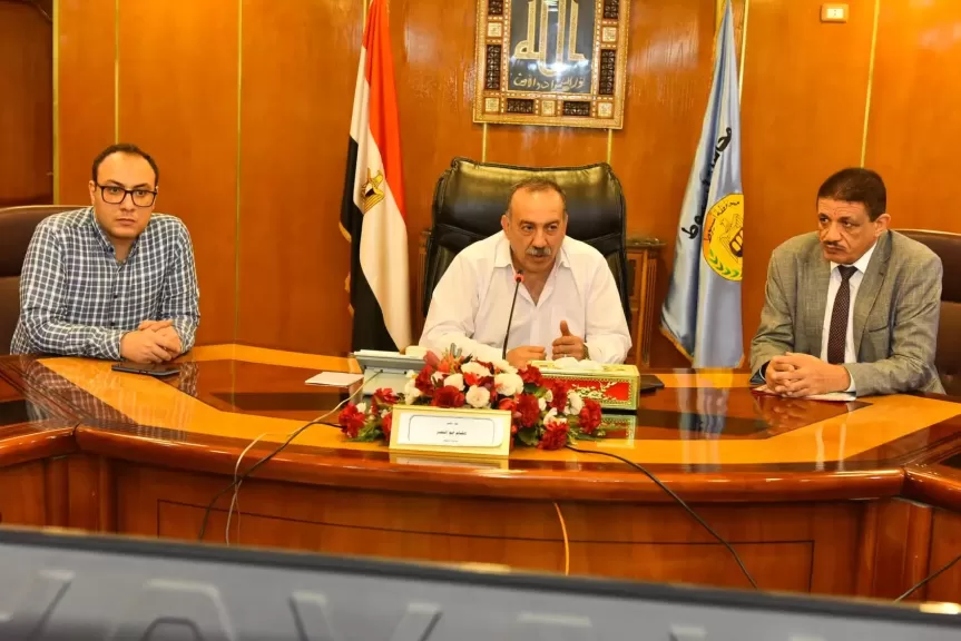 محافظ أسيوط يحذر من البناء على الأراضي الزراعية ويشدد على إزالة المخالفات والتعديات دون تهاون
