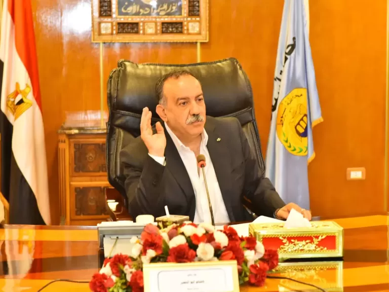 محافظ أسيوط : دورات تدريبية لشباب الخريجين تنظمها مديرية العمل لعام 2025 - 2026