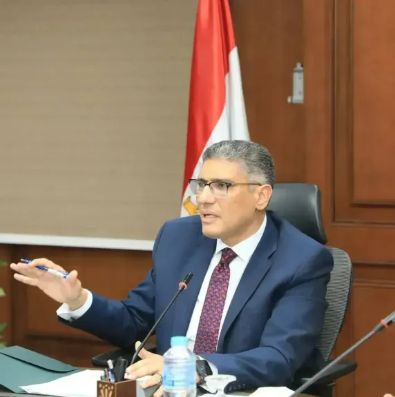 محافظ الجيزة 