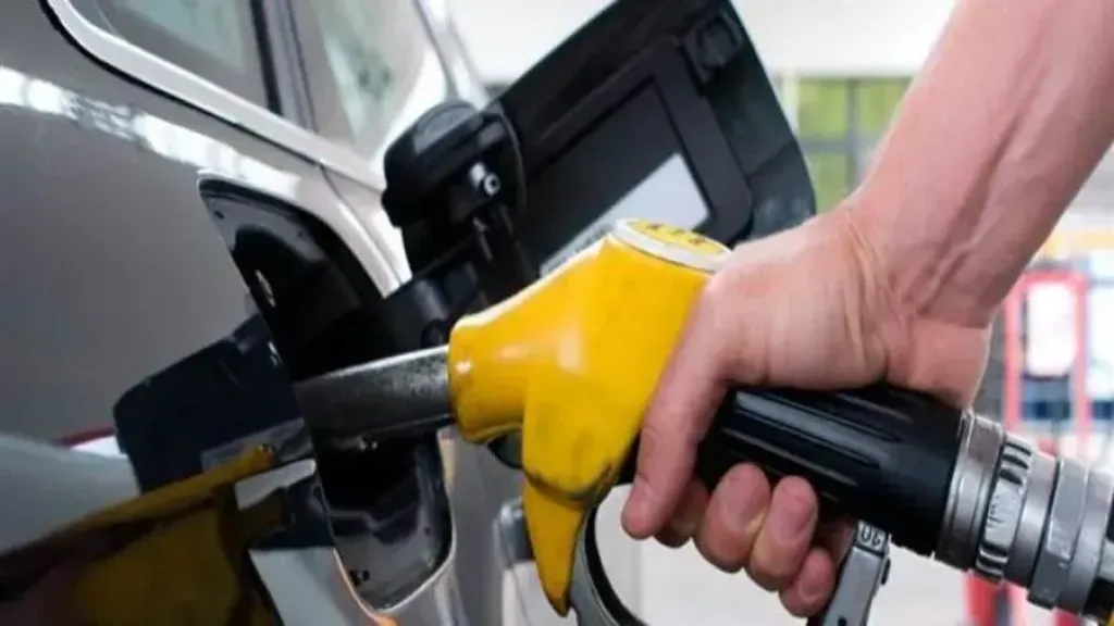 أسعار البنزين والسولار اليوم