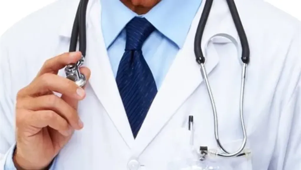 طبيب الأسنان