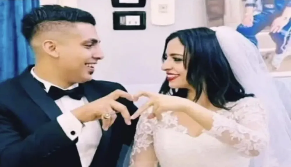 فرح كروان مشاكل