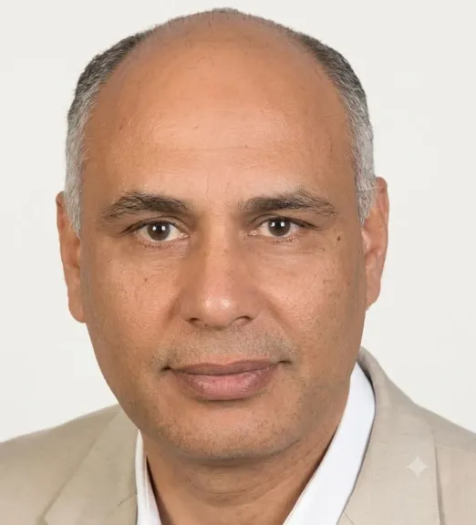 الأستاذ وجيه الحامولي 