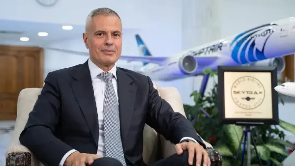 الطيار أحمد عادل رئيس مجلس إدارة الشركة القابضة لمصر للطيران