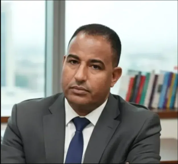 د. الحسيني أحمد خبير الضرائب والمحاسب القانوني عضو جمعية الضرائب المصرية 