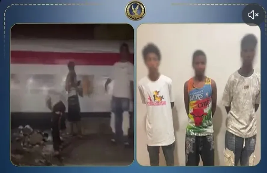 واقعة إلقاء الحجارة على قطار بأسوان