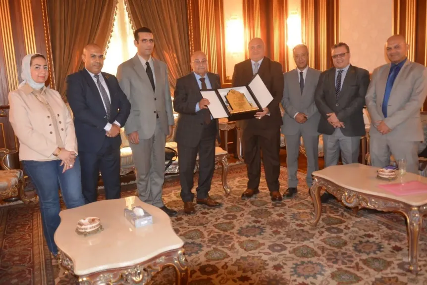 وفد النقابة العامة للعاملين بالنيابات والمحاكم 