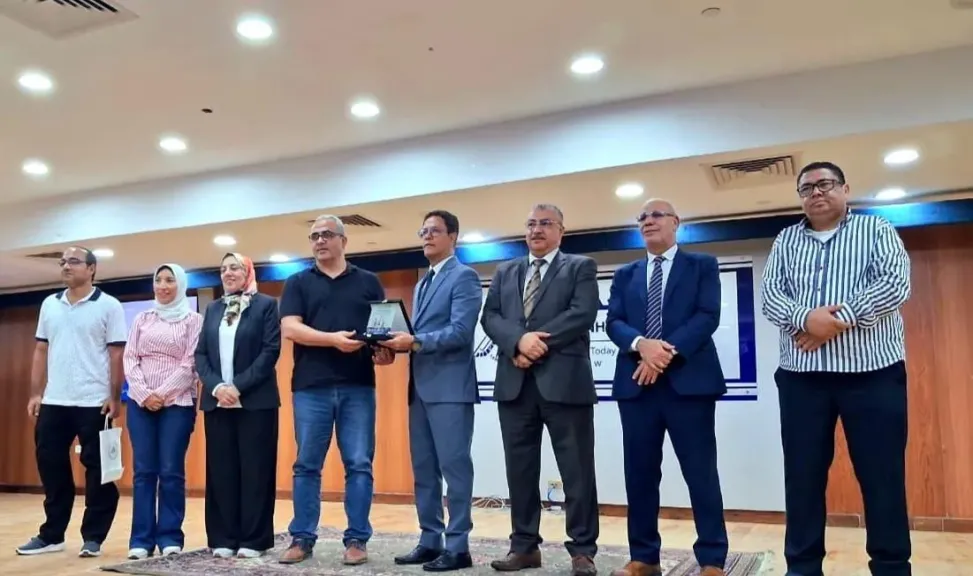 جانب من توزيع الميداليات