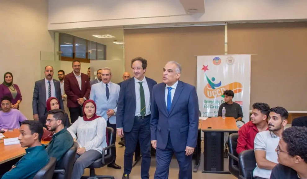 جانب من المعرض