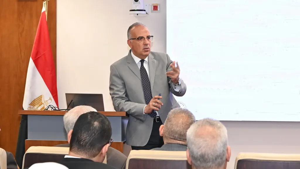 وزير الري